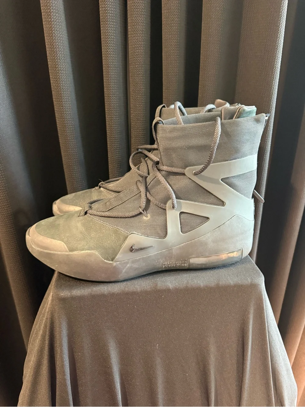 Men’s High-Top Casual Sneaker Boot in Olive Gray